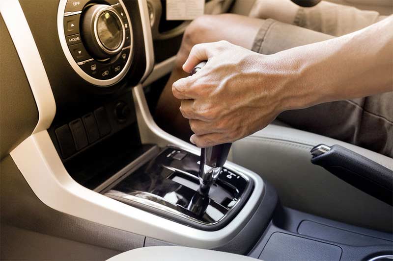 Kebiasaan Buruk Yang Bikin Mobil Matik Sering Bermasalah