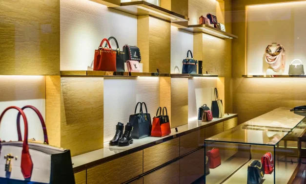 Tas Branded: Simbol Gaya Hidup Mewah Para Selebritas