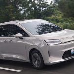BEV VS PHEV: Siapa Raja Mobil Listrik Indonesia?