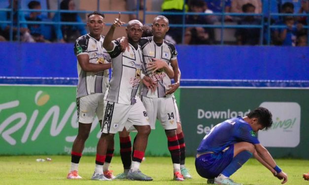 Persipura Tergantung Pada Boaz Solossa Untuk Promosi