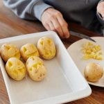 Makanan Lezat Yang Bisa Berbahaya Jika Di Makan Mentah!