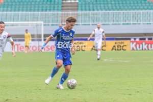 Klarifikasi Panas Daisuke Sato: Persib Terseret Kasus Ban FIFA