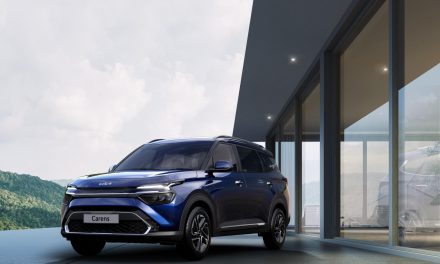 Irit, Nyaman Dan Canggih! Review Singkat Kia All-New Carens