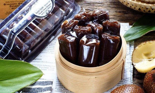 Dodol Salak, Kuliner Unik Berbahan Buah Lokal Yang Bikin Nagih