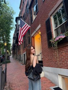 Potret Agatha Chelsea Liburan Di Boston, Cantik Dan Stylish