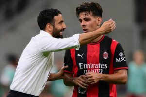 Main Seperti Sampah! Gelandang AC Milan Soroti Taktik Amorim