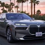 Sedan Listrik Sultan! BMW i7 xDrive60 Di Banderol Rp3,4 Miliar